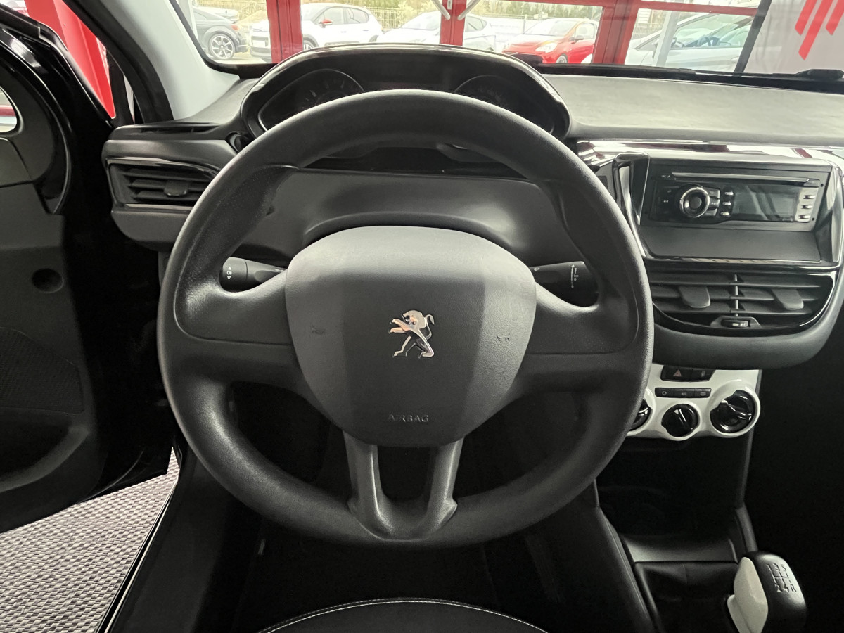 PEUGEOT 208 1,2 68 LIKE BLUETOOTH REGULATEUR LIMITEUR USB EXCELLENT ETAT