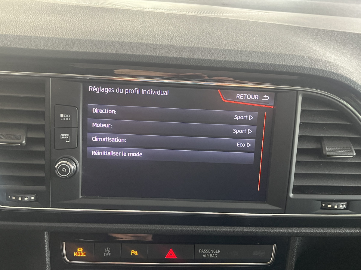 SEAT LEON FR 1,5 TSI 150 GPS DIGITAL COCKPIT APPLE CARPLAY HIFI BEATS KEYLESS PARK PILOT  REGULATEUR FULL LED SEAT DRIVE PROFILE EXCELLENT ETAT