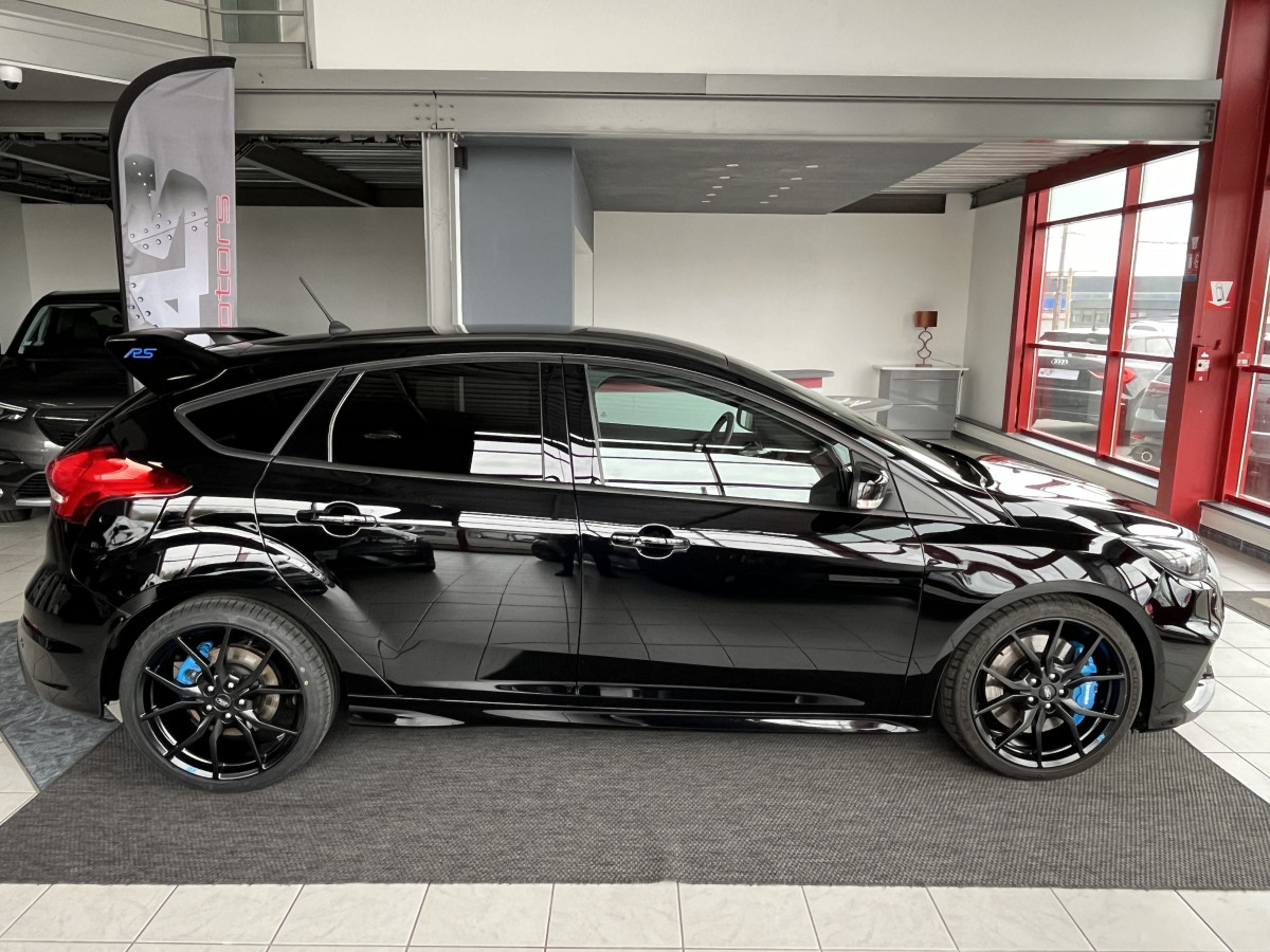 FORD FOCUS RS 2,3 350 4X4  GPS  CAMERA APPLE CARPLAY HIFI SONY KEYLESS  RECARO REGULATEUR LIMITEUR  FEUX BI-XENON PACK HIVER  EXCELLENT ETAT