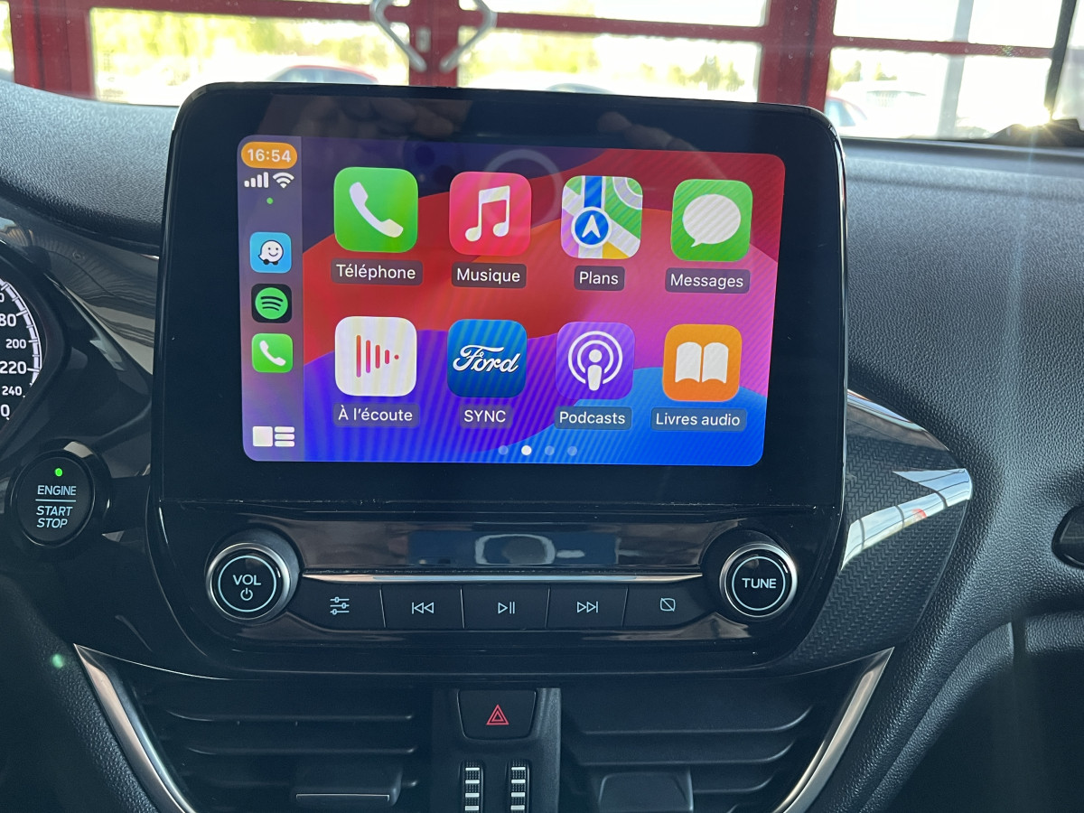 FORD FIESTA ST 1,5 200  APPLE CARPLAY FULL LED RECARO  KEYLESS BLUETOOTH LIMITEUR  REGULATEUR FULL BLACK  EXCELLENT ETAT