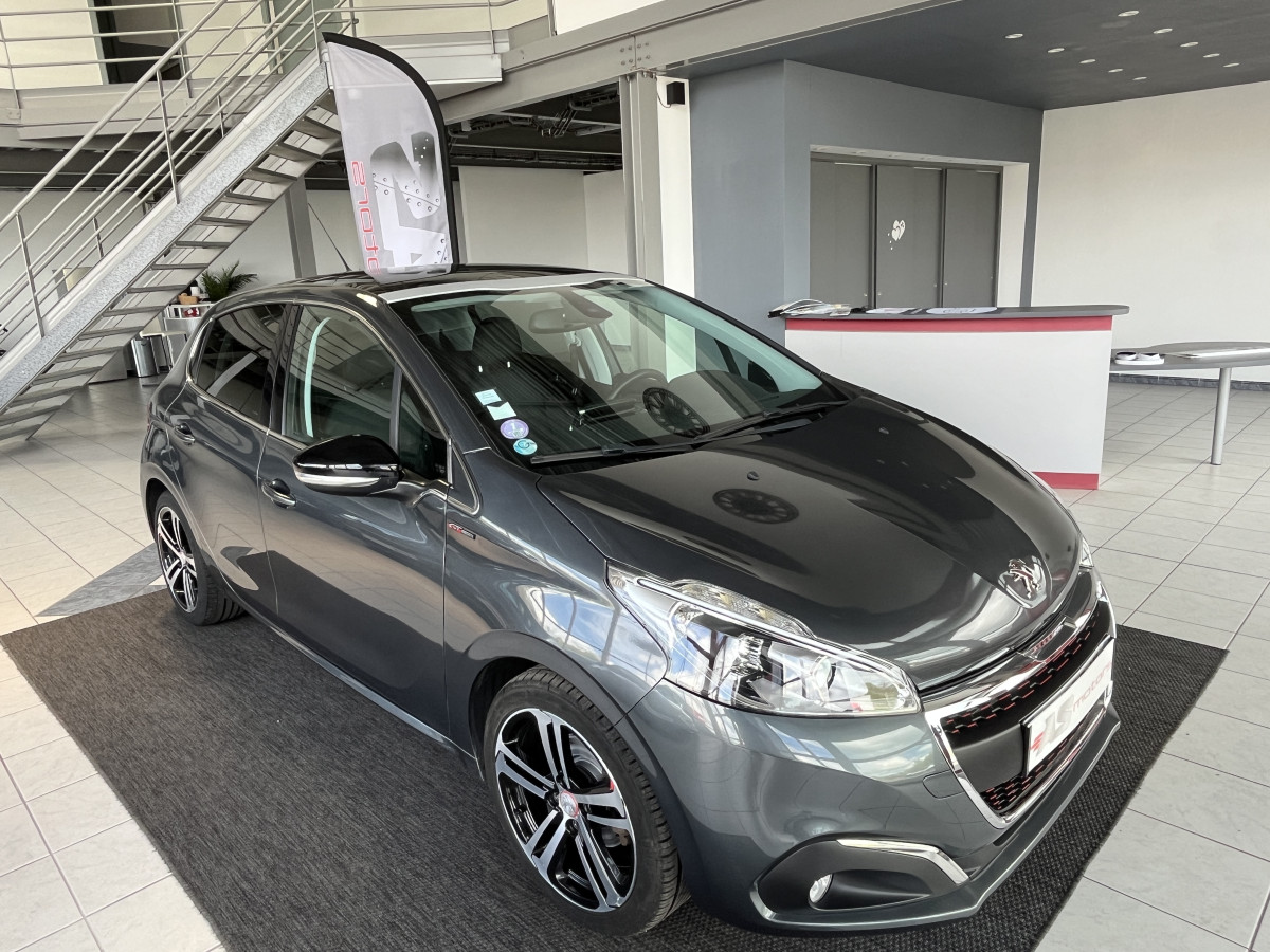 PEUGEOT 208 1,2 GT-LINE 110 TOIT PANORAMIQUE GPS REGULATEUR LIMITEUR BLUETOOTH  EXCELLENT ETAT