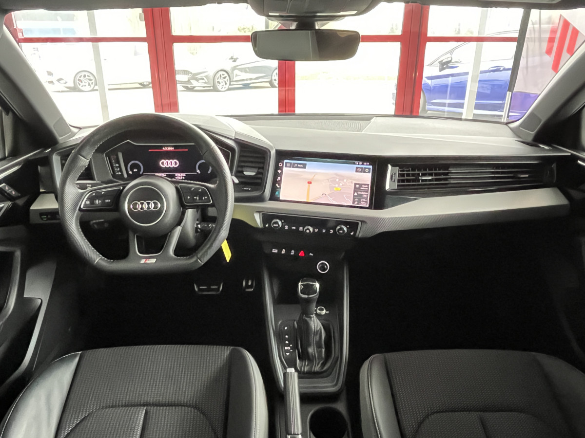 AUDI A1 SPORTBACK  40 TFSI 2,0  200  FULL S-LINE S-TRONIC 6  GPS FULL LED  LIMITEUR  DRIVE SELECT DIGITAL COCKPIT PARKPILOT JANTES ALU 18   ETAT NEUF