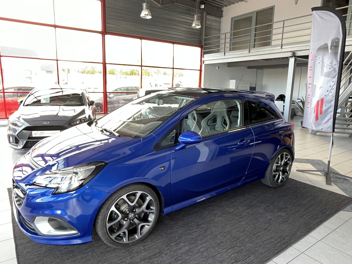 OPEL CORSA OPC 1,6 207 PACK PERFORMANCE TOIT PANORAMIQUE GPS ANDROID  REGULATEUR LIMITEUR  SIEGES RECARO FREIN BREMBO EXCELLENT ETAT