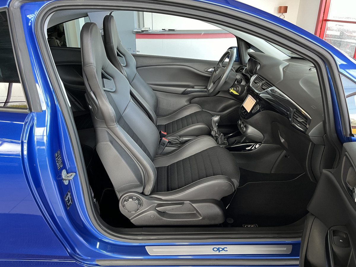 OPEL CORSA OPC 1,6 207 PACK PERFORMANCE TOIT PANORAMIQUE GPS ANDROID  REGULATEUR LIMITEUR  SIEGES RECARO FREIN BREMBO EXCELLENT ETAT