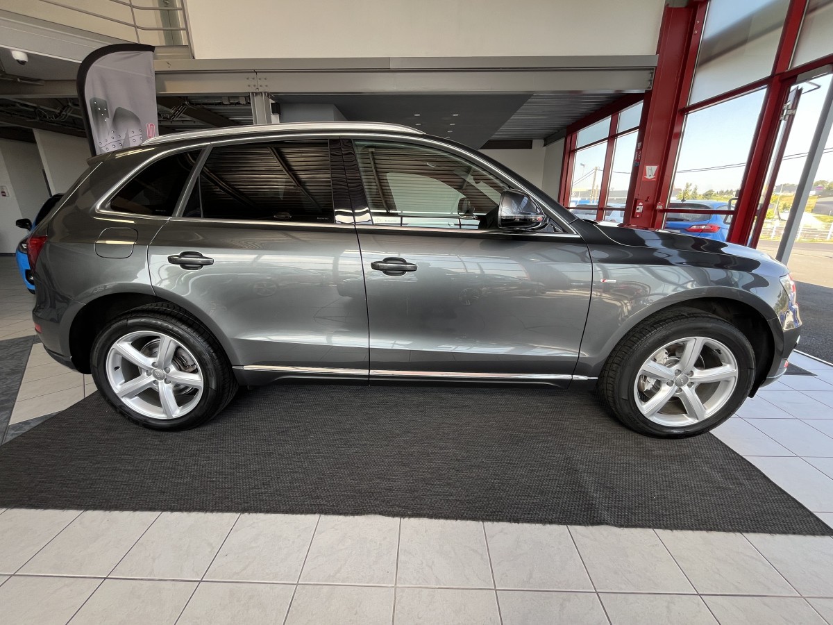 AUDI Q5 3,0 V6 TDI 258 S-LINE QUATTRO S-TRONIC7 GPS  CAMERA  ATTELAGE KEYLESS BI-XENON REGULATEUR EXCELLENT ETAT