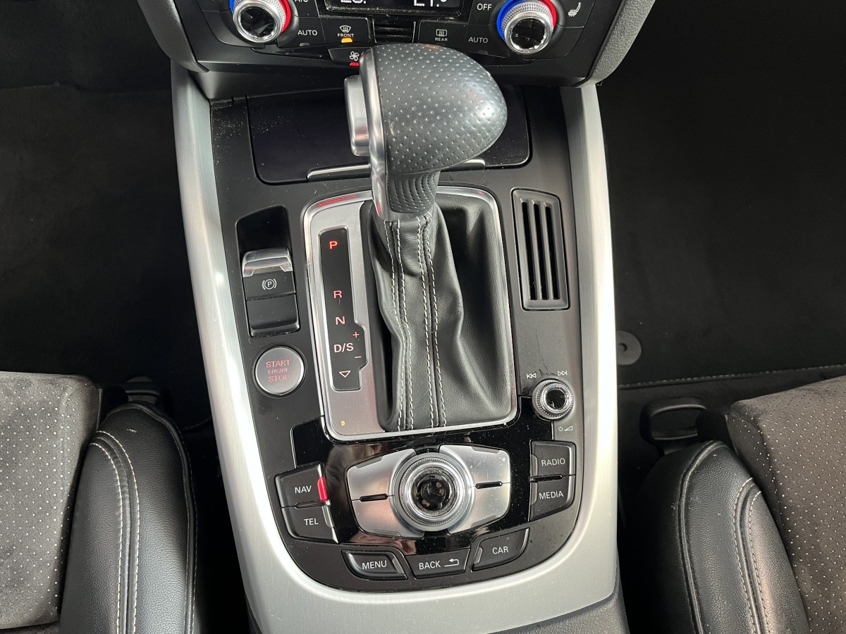 AUDI Q5 3,0 V6 TDI 258 S-LINE QUATTRO S-TRONIC7 GPS  CAMERA  ATTELAGE KEYLESS BI-XENON REGULATEUR EXCELLENT ETAT