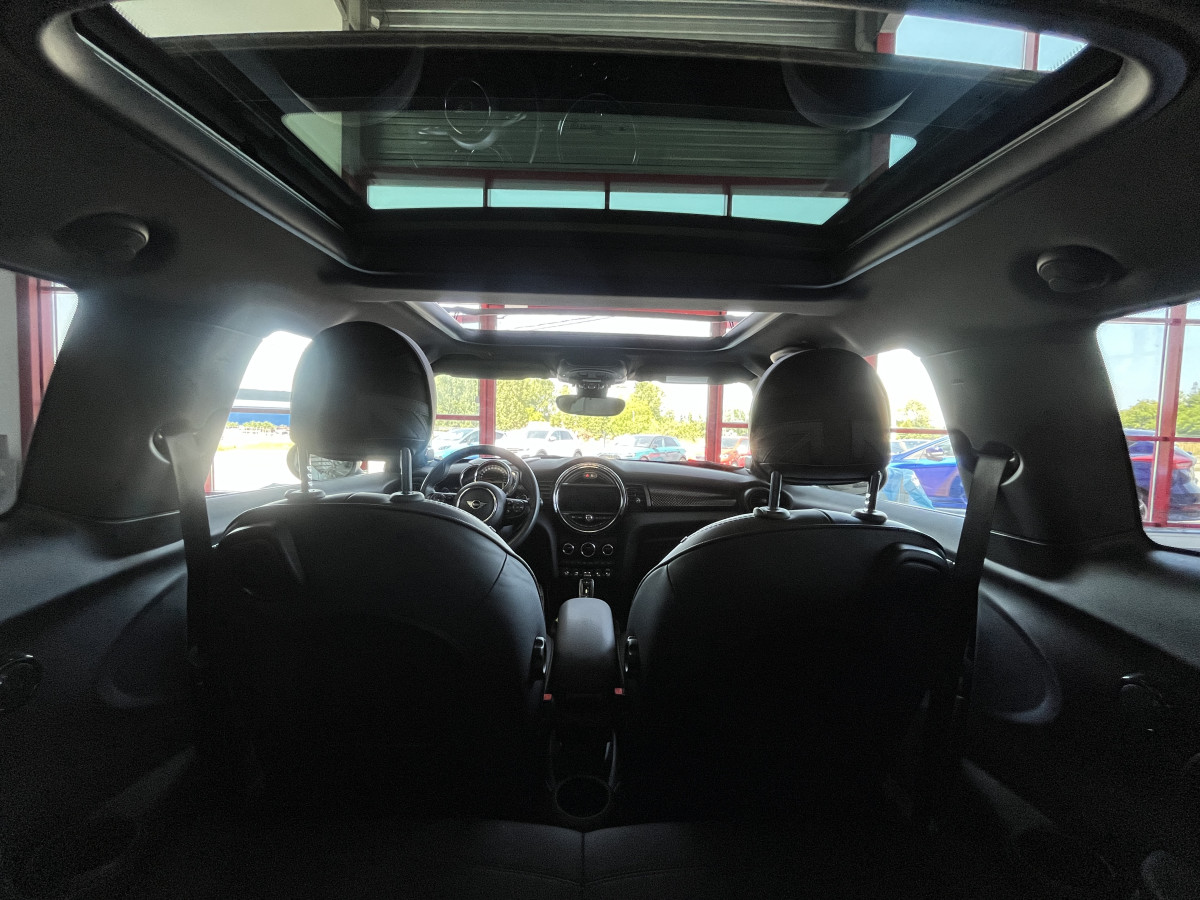 MINI COOPER JOHN COOPER WORKS 2,0 231 BVA8  GPS CAMERA TOIT PANO KEYLESS BLUETOOTH APPLE CARPLAY REGULATEUR LIMITEUR FEUX FULL HIFI HARMAN KARDON AFFICHAGE TETE HAUTE LED FULL OPTIONS