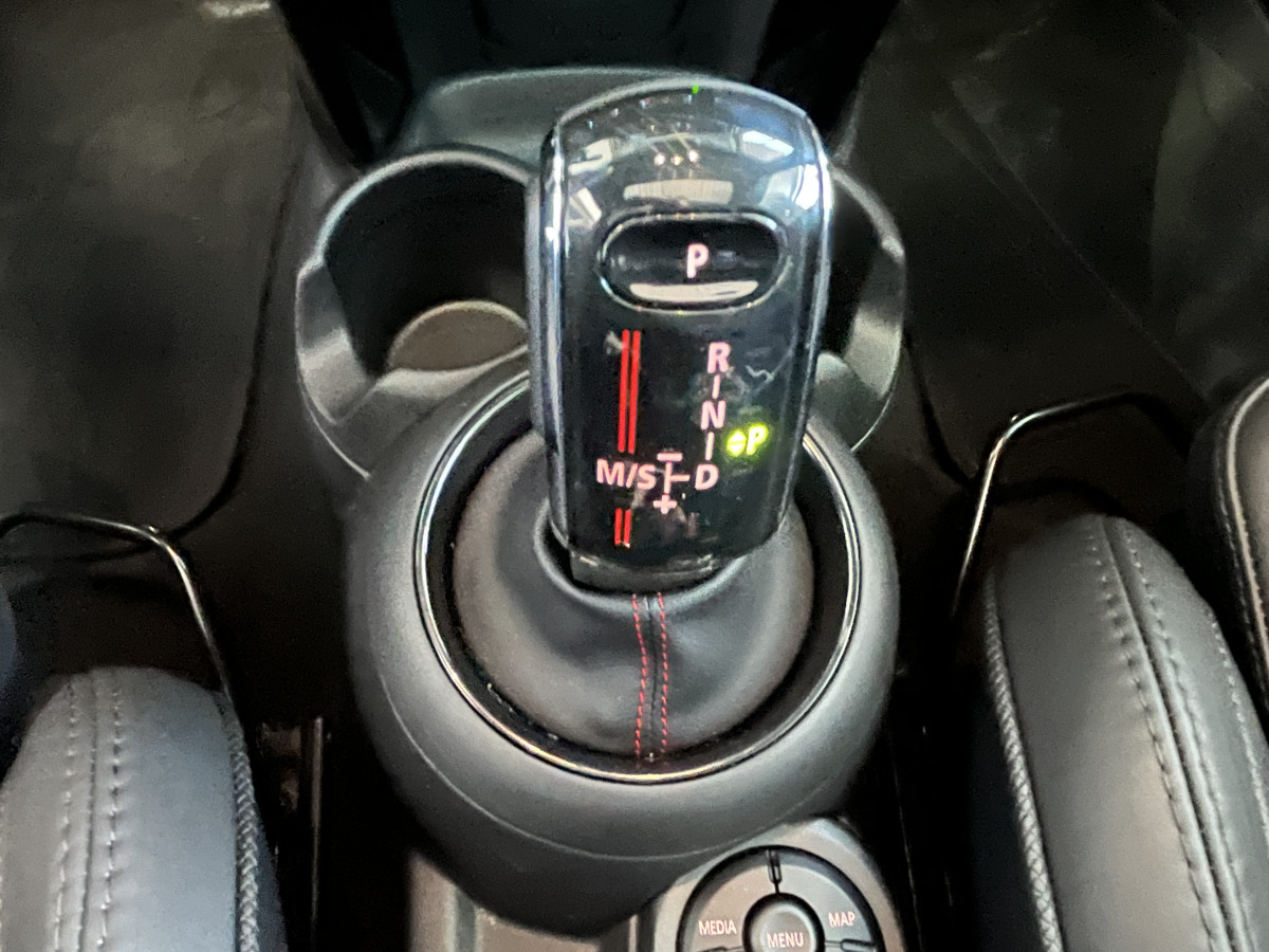 MINI COOPER JOHN COOPER WORKS 2,0 231 BVA8  GPS CAMERA TOIT PANO KEYLESS BLUETOOTH APPLE CARPLAY REGULATEUR LIMITEUR FEUX FULL HIFI HARMAN KARDON AFFICHAGE TETE HAUTE LED FULL OPTIONS