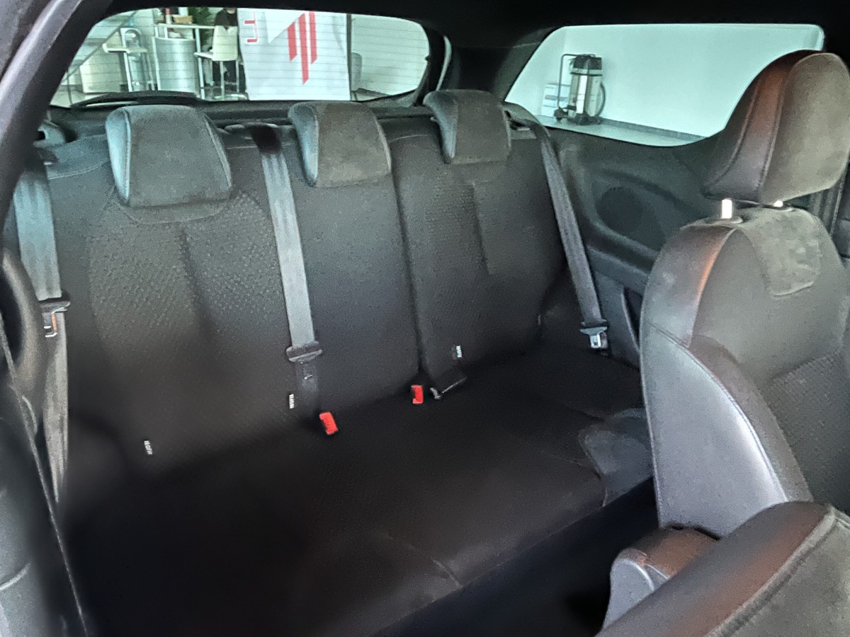 CITROEN DS3 1,6 HDI 115 TYPE SPORT CHIC GPS REGULATEUR LIMITEUR FEUX HALOGENE BLUETOOTH HIFI SYSTEM TRES BON ETAT