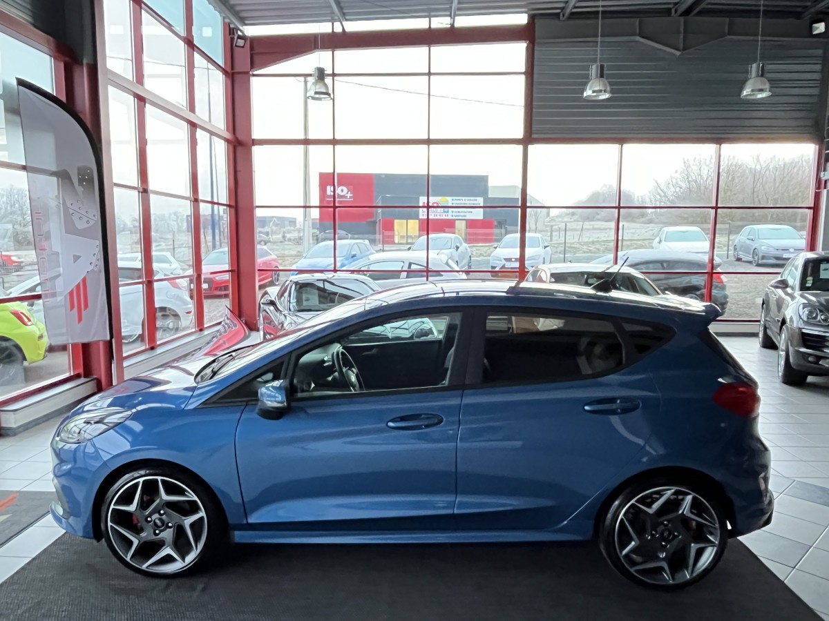 FORD FIESTA 1,5 200 LAUNCH CONTROL GPS CAMERA FULL LED REGULATEUR LIMITEUR  CARPLAY PACK HIVER HIFI B&O KEYLESS EXCELLENT ETAT
