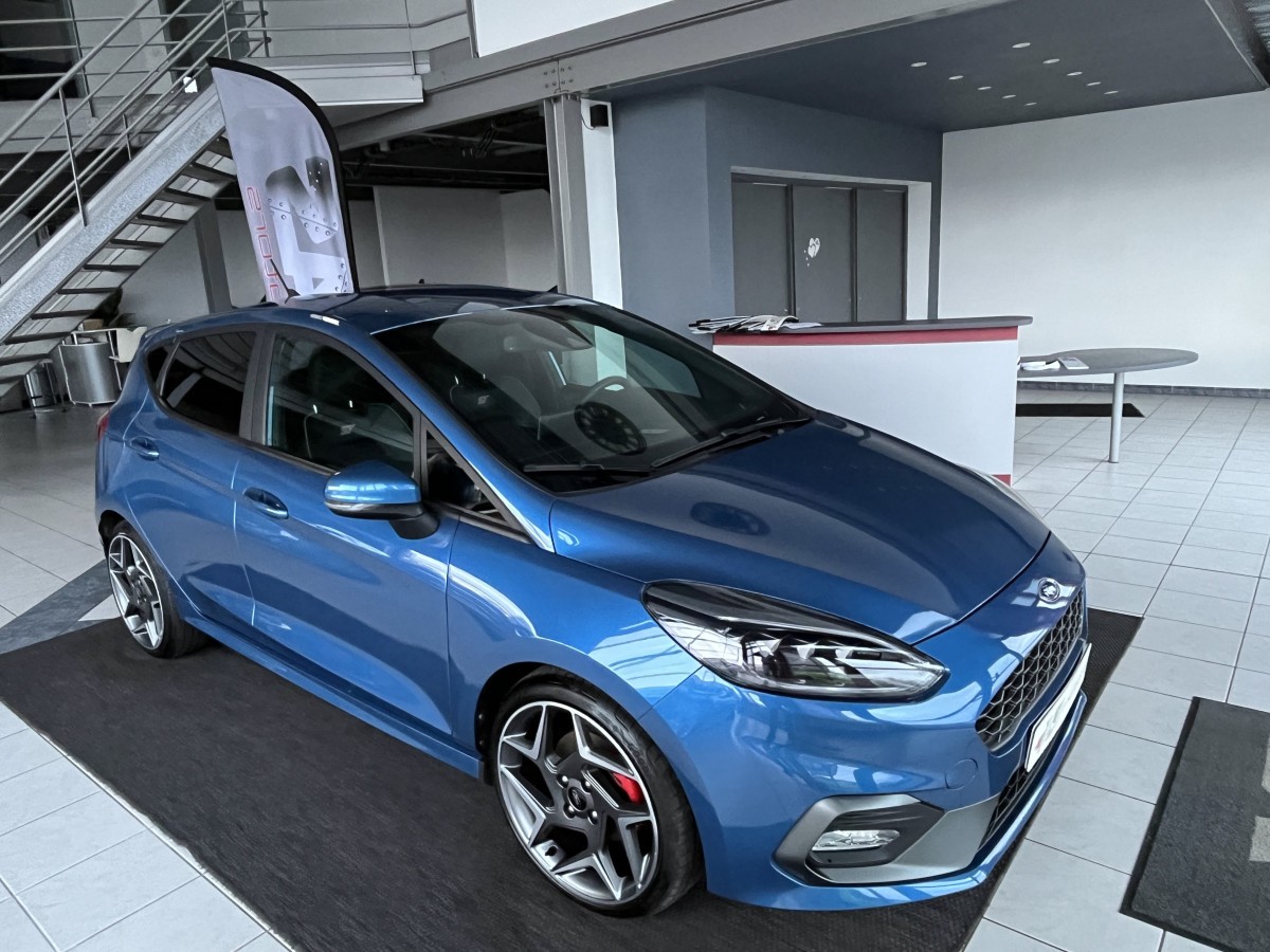 FORD FIESTA 1,5 200 LAUNCH CONTROL GPS CAMERA FULL LED REGULATEUR LIMITEUR  CARPLAY PACK HIVER HIFI B&O KEYLESS EXCELLENT ETAT