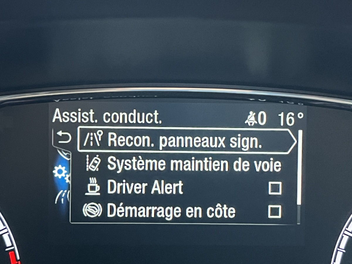 FORD FIESTA ST 1,5 200 GPS CAMERA REGULATEUR LIMITEUR  APPLE CARPLAY BLUETOOTH HIFI B&O KEYLESS  JANTES ALU 18 EXCELLENT ETAT