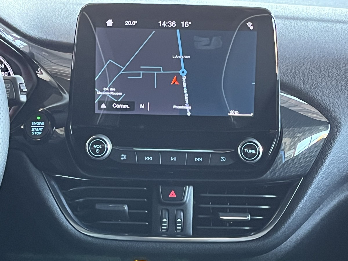 FORD FIESTA ST 1,5 200 GPS CAMERA REGULATEUR LIMITEUR  APPLE CARPLAY BLUETOOTH HIFI B&O KEYLESS  JANTES ALU 18 EXCELLENT ETAT