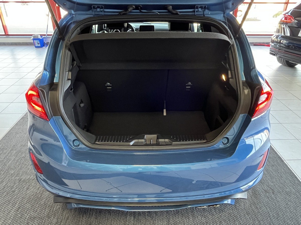 FORD FIESTA ST 1,5 200 GPS CAMERA REGULATEUR LIMITEUR  APPLE CARPLAY BLUETOOTH HIFI B&O KEYLESS  JANTES ALU 18 EXCELLENT ETAT