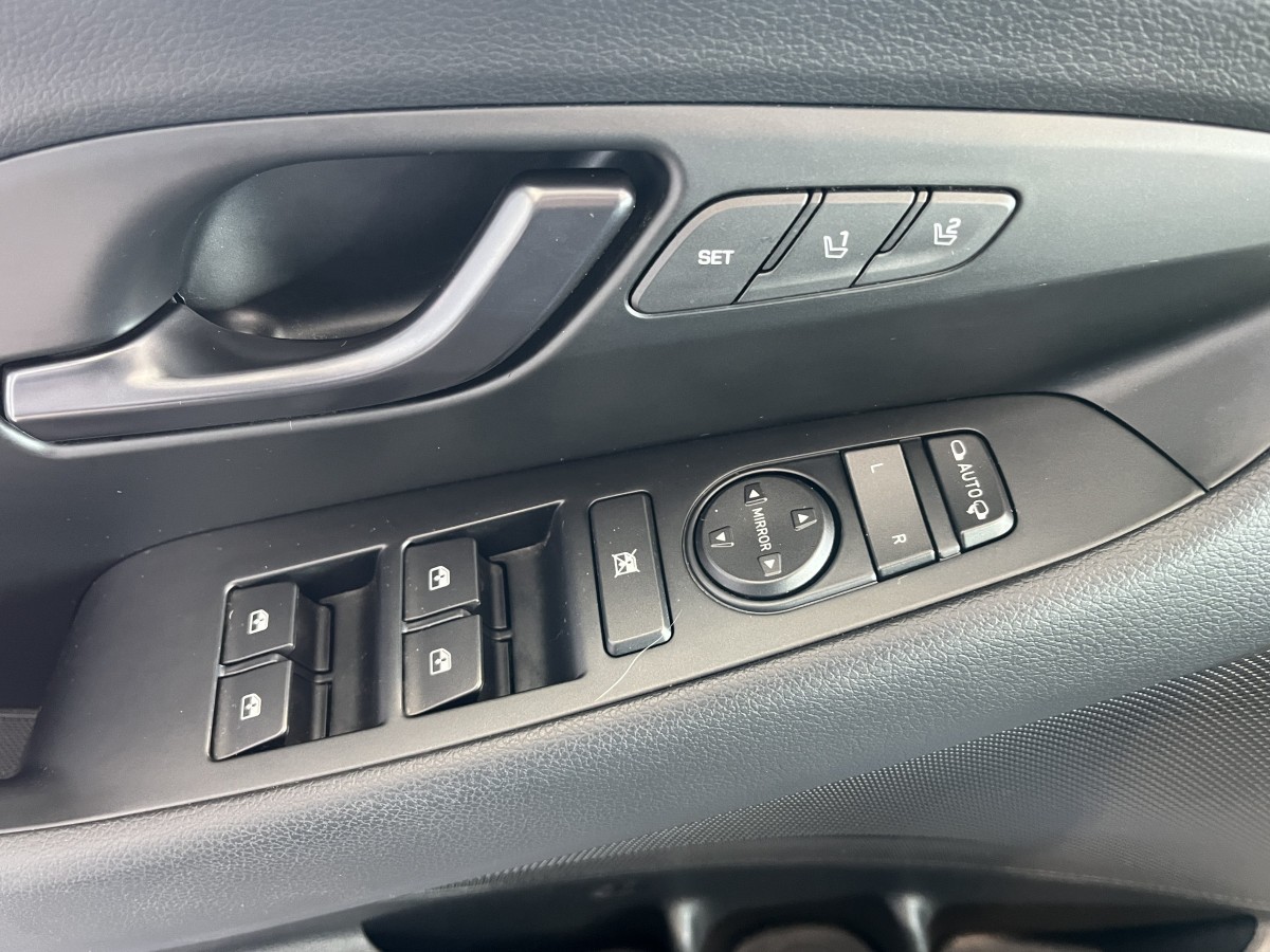 HYUNDAI I 30 N 2,0 T-GDI  275 PRFORMANCE GPS CAMERA APPLE CARPLAY KEYLESS PARK PILOT PACK HIVER  DIFFERENTIEL A GLISSERMENT REGULATEUR LIMITEUR FEUX LED EXCELLENT ETAT