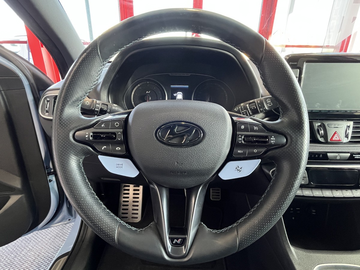 HYUNDAI I 30 N 2,0 T-GDI  275 PRFORMANCE GPS CAMERA APPLE CARPLAY KEYLESS PARK PILOT PACK HIVER  DIFFERENTIEL A GLISSERMENT REGULATEUR LIMITEUR FEUX LED EXCELLENT ETAT
