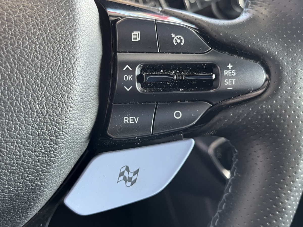 HYUNDAI I 30 N 2,0 T-GDI  275 PRFORMANCE GPS CAMERA APPLE CARPLAY KEYLESS PARK PILOT PACK HIVER  DIFFERENTIEL A GLISSERMENT REGULATEUR LIMITEUR FEUX LED EXCELLENT ETAT