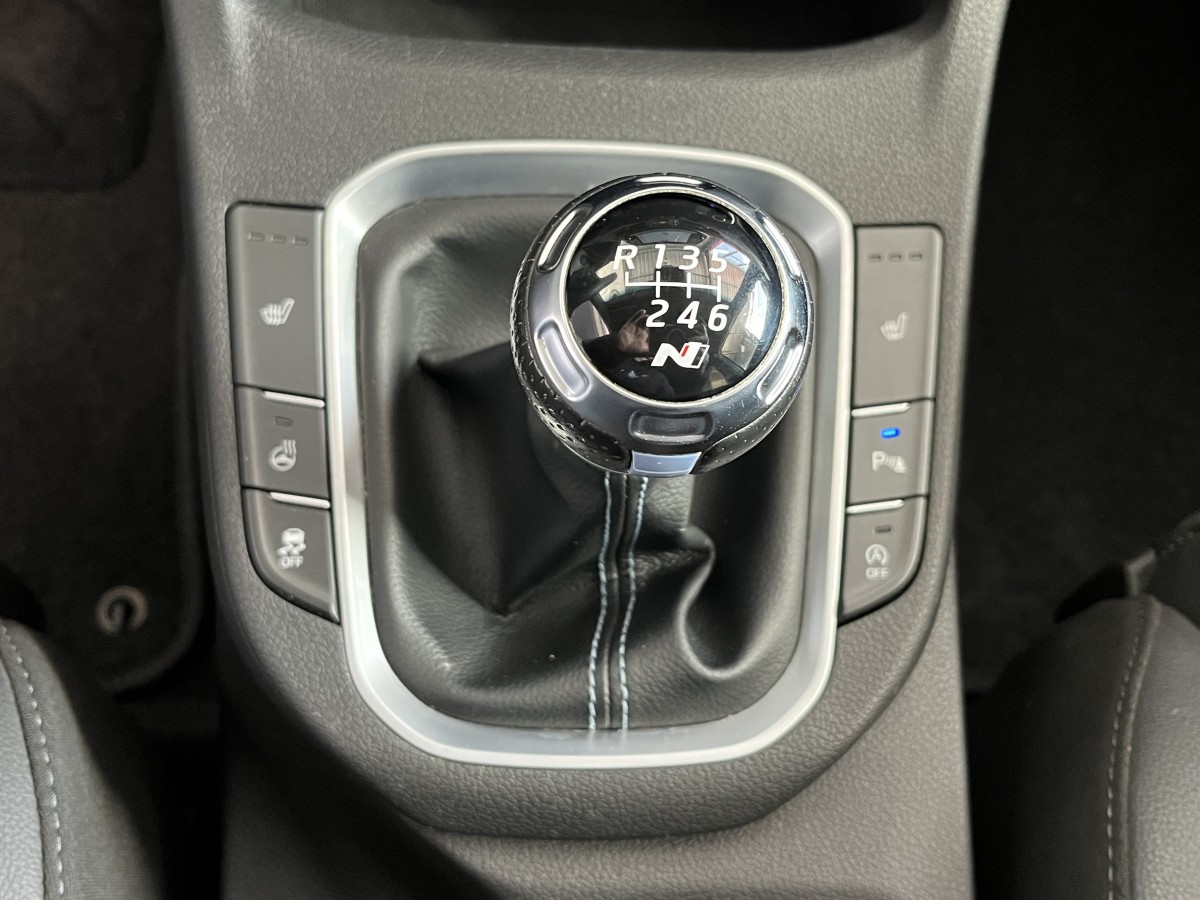 HYUNDAI I 30 N 2,0 T-GDI  275 PRFORMANCE GPS CAMERA APPLE CARPLAY KEYLESS PARK PILOT PACK HIVER  DIFFERENTIEL A GLISSERMENT REGULATEUR LIMITEUR FEUX LED EXCELLENT ETAT