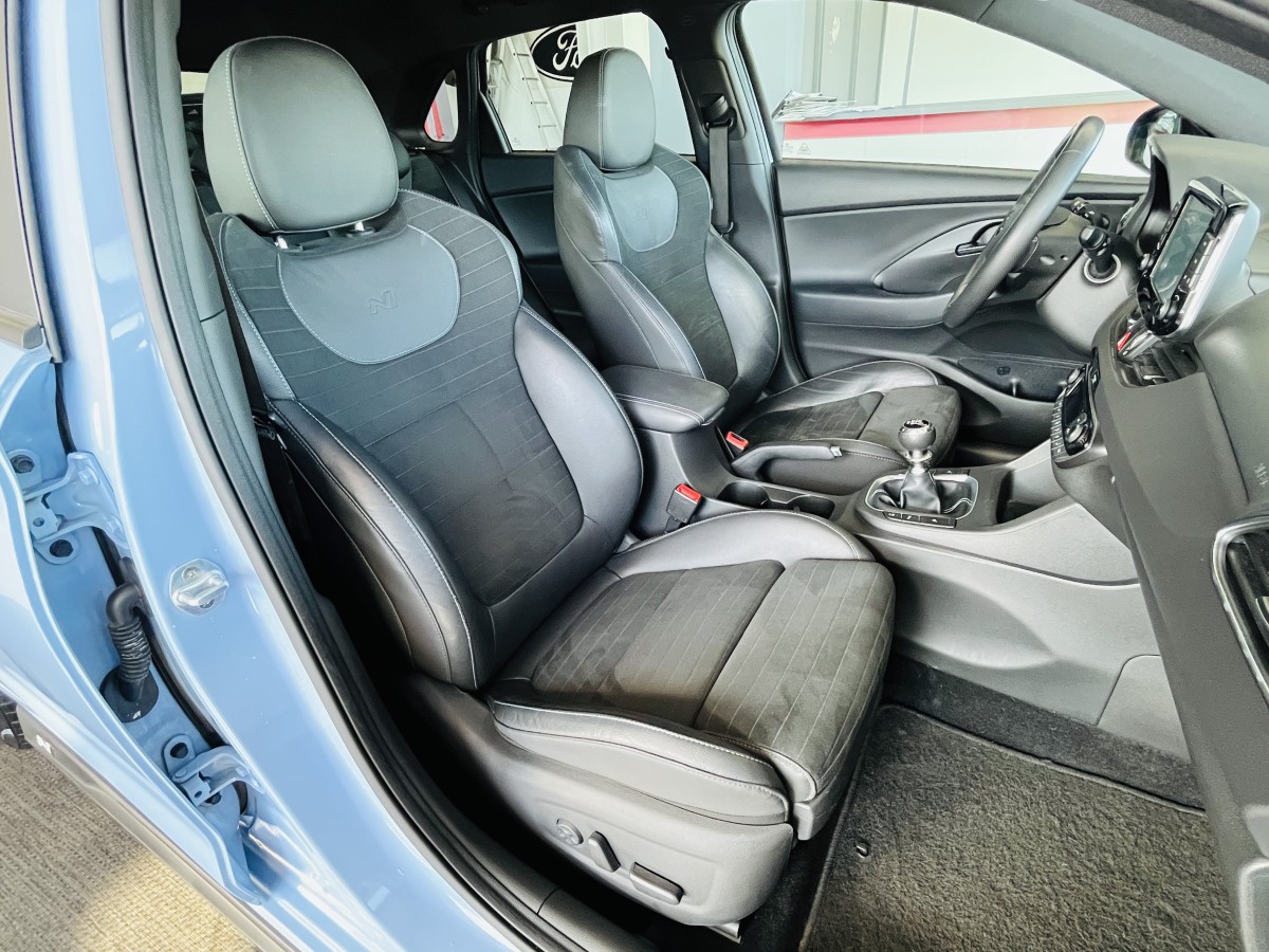 HYUNDAI I 30 N 2,0 T-GDI  275 PRFORMANCE GPS CAMERA APPLE CARPLAY KEYLESS PARK PILOT PACK HIVER  DIFFERENTIEL A GLISSERMENT REGULATEUR LIMITEUR FEUX LED EXCELLENT ETAT