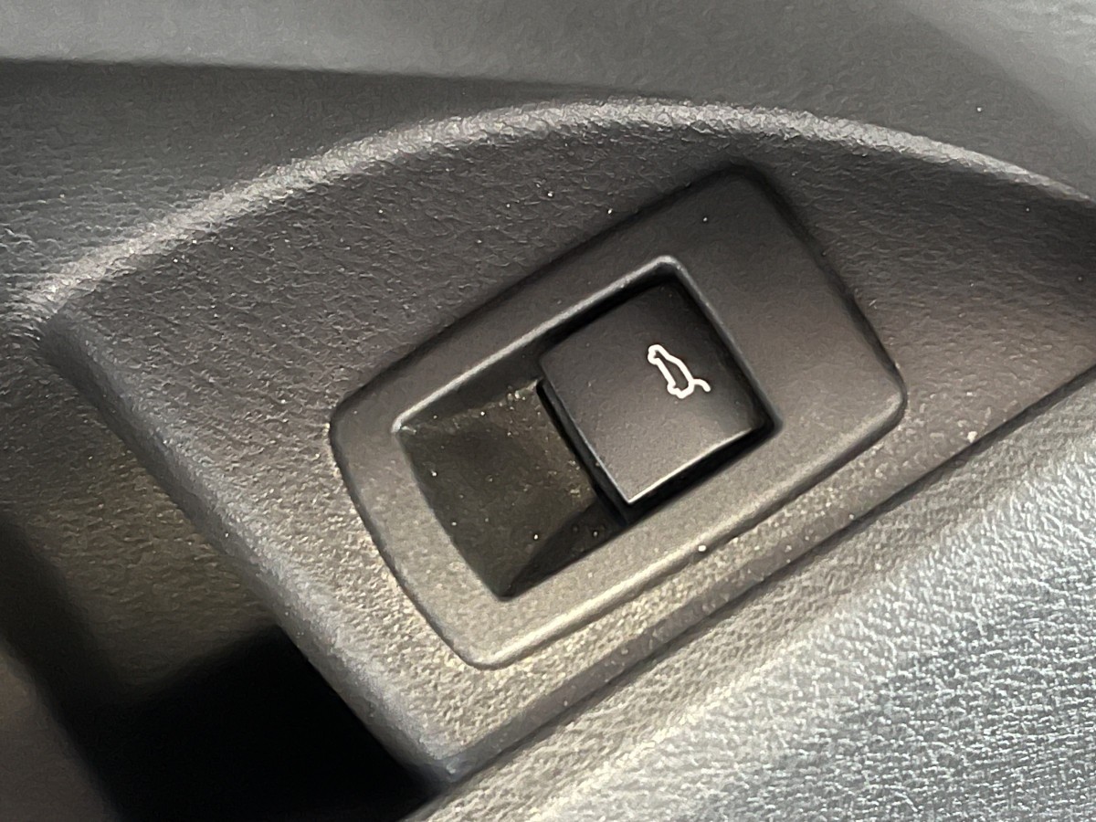 BMW X1 25 D 2,0  231 M SPORT XDRIVE BVA8 TOIT PANORAMIQUE OUVRANT GPS CAMERA KEYLESS REGULATEUR LIMITEUR PHARES LED PARK PILOT PACK. HIVER