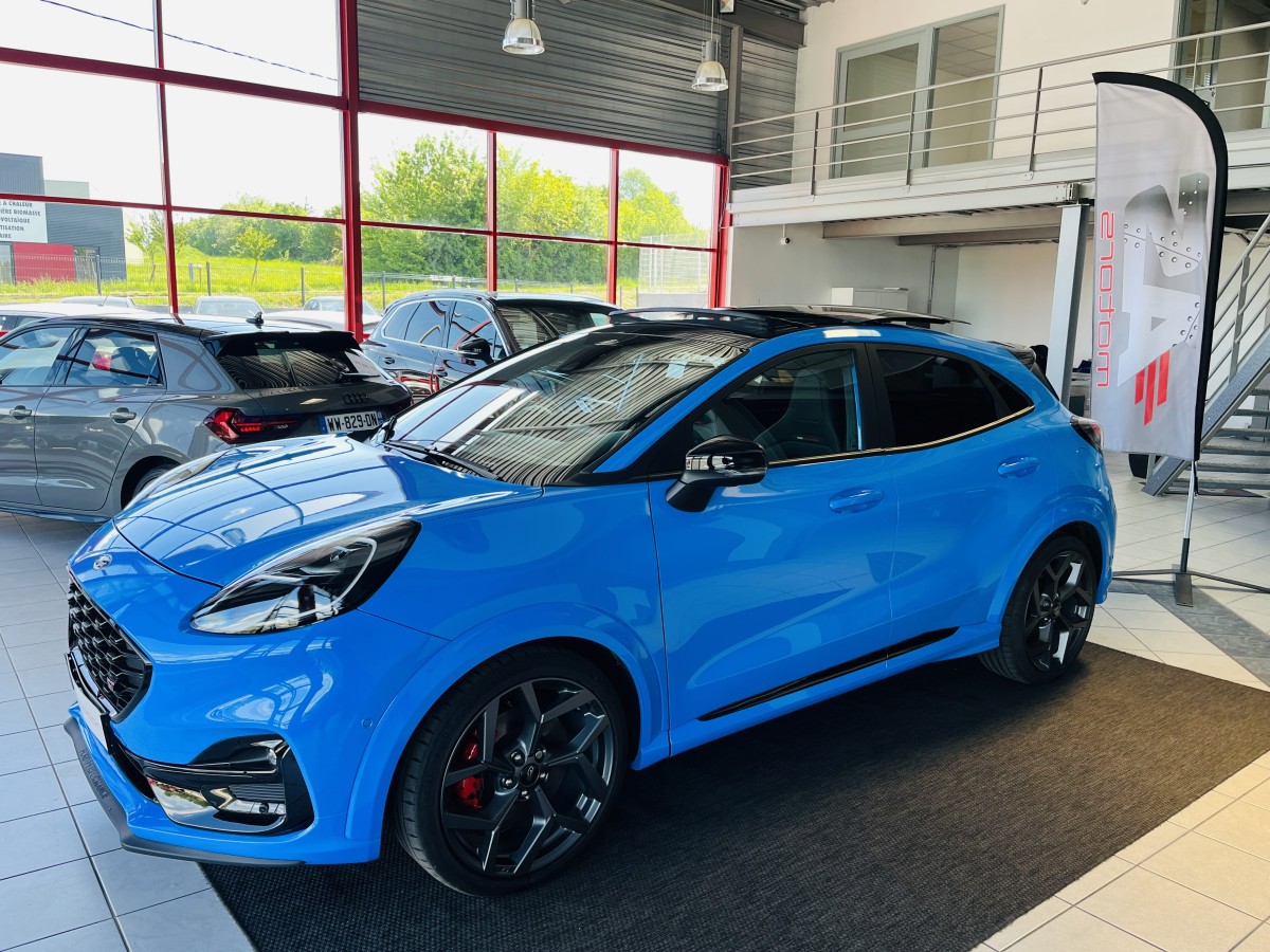 FORD PUMA ST 1,5 200  PHASE 2  GPS CAMERA  ATTELAGE TOIT PANORAMIQUE FEUX FULL LED HIFI B&O APPLE CAR PLAY PACK HIVER PARK PILOT  KEYLESS BLEU NITROUS  ETAT NEUF
