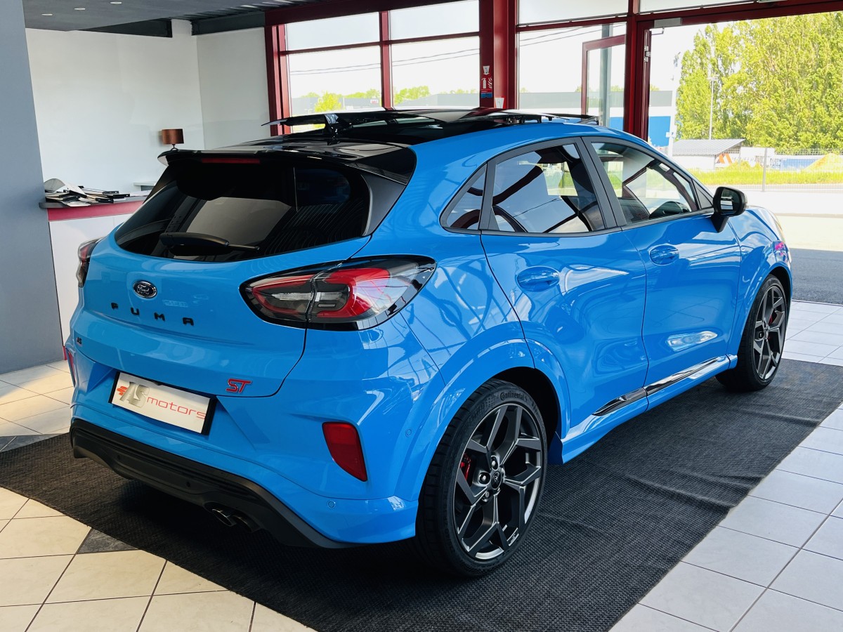 FORD PUMA ST 1,5 200  PHASE 2  GPS CAMERA  ATTELAGE TOIT PANORAMIQUE FEUX FULL LED HIFI B&O APPLE CAR PLAY PACK HIVER PARK PILOT  KEYLESS BLEU NITROUS  ETAT NEUF