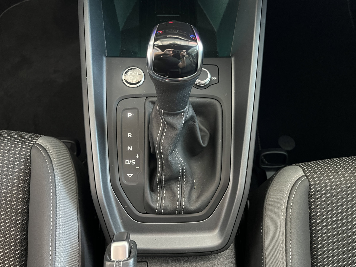 AUDI A1 SPORTBACK  40 TFSI 2,0  200 EDITION ONE FULL S-LINE S-TRONIC 6  APPLE CARPLAY GPS ANDROID  HIFI BANG  FULL LED  KEYLESS REGULATEUR  LIMITEUR  DRIVE SELECT DIGITAL COCKPIT PARKPILOT JANTES ALU 18  ETAT NEUF