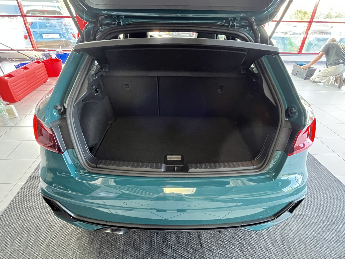AUDI A1 SPORTBACK  40 TFSI 2,0  200 EDITION ONE FULL S-LINE S-TRONIC 6  APPLE CARPLAY GPS ANDROID  HIFI BANG  FULL LED  KEYLESS REGULATEUR  LIMITEUR  DRIVE SELECT DIGITAL COCKPIT PARKPILOT JANTES ALU 18  ETAT NEUF