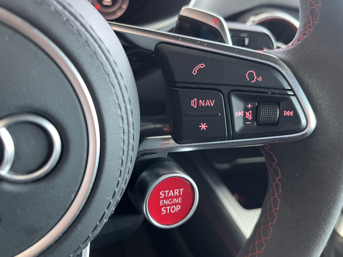 AUDI TTRS 2,5 TFSI 400 QUATTRO S-TRONIC 7 GPS CAMERA AUDI MAGNETIC RIDE APPLE CARPLAY DRIVE SELECT REGULATEUR LIMITEUR  ECHAPPEMENT RS HIFI B&O SIEGES RS FEUX FULL LED EXCELLENT ETAT