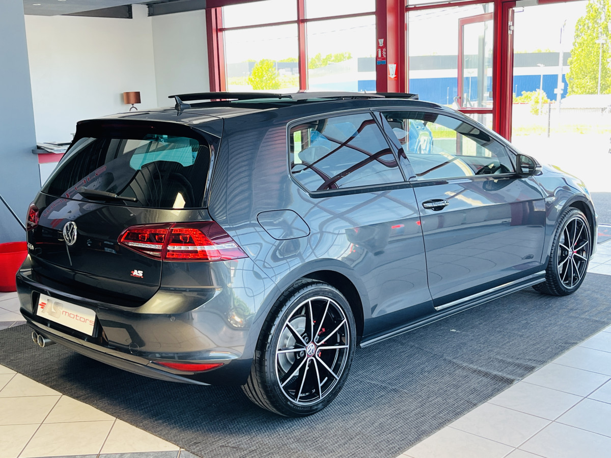 VOLKSWAGEN GOLF 7 2,0 TDI 184 TOIT OUVRANT GPS KEYLESS BI-XENON REGULATEUR LIMITEUR PARK PILOT TRES BON ETAT