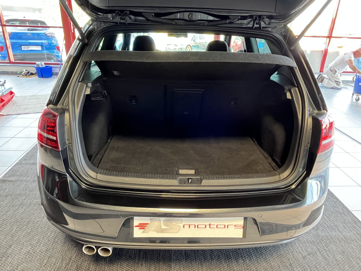 VOLKSWAGEN GOLF 7 2,0 TDI 184 TOIT OUVRANT GPS KEYLESS BI-XENON REGULATEUR LIMITEUR PARK PILOT TRES BON ETAT