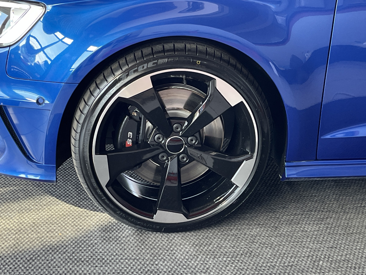 AUDI S3 SPORTBACK 2,0 TFSI 300 QUATTRO  GPS REGULATEUR ADAPTATIF DRIVE SELECT JANTES ROTOR BI- XENON PARK PILOT  EXCELLENT ETAT