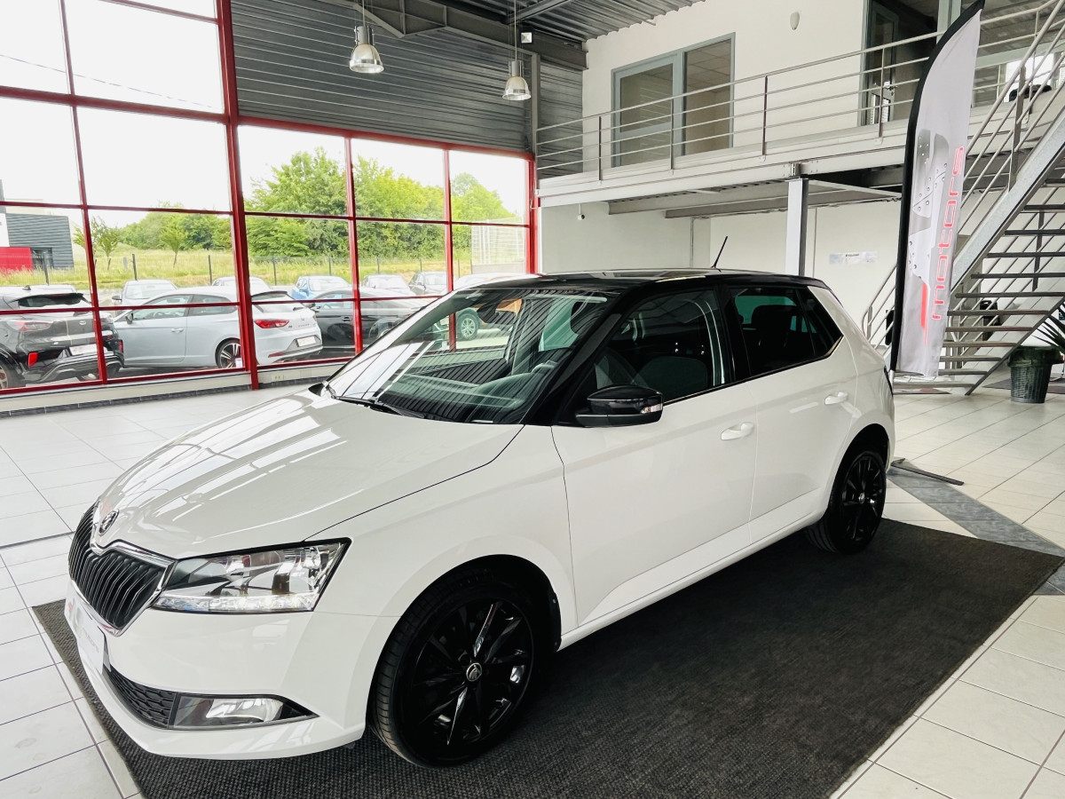 SKODA FABIA 1,0 TSI 95 EDITION GPS CAMERA REGULATEUR KEYLESS APPLE CARPLAY PARK PILOT JANTES ALU EXCELLENT ETAT