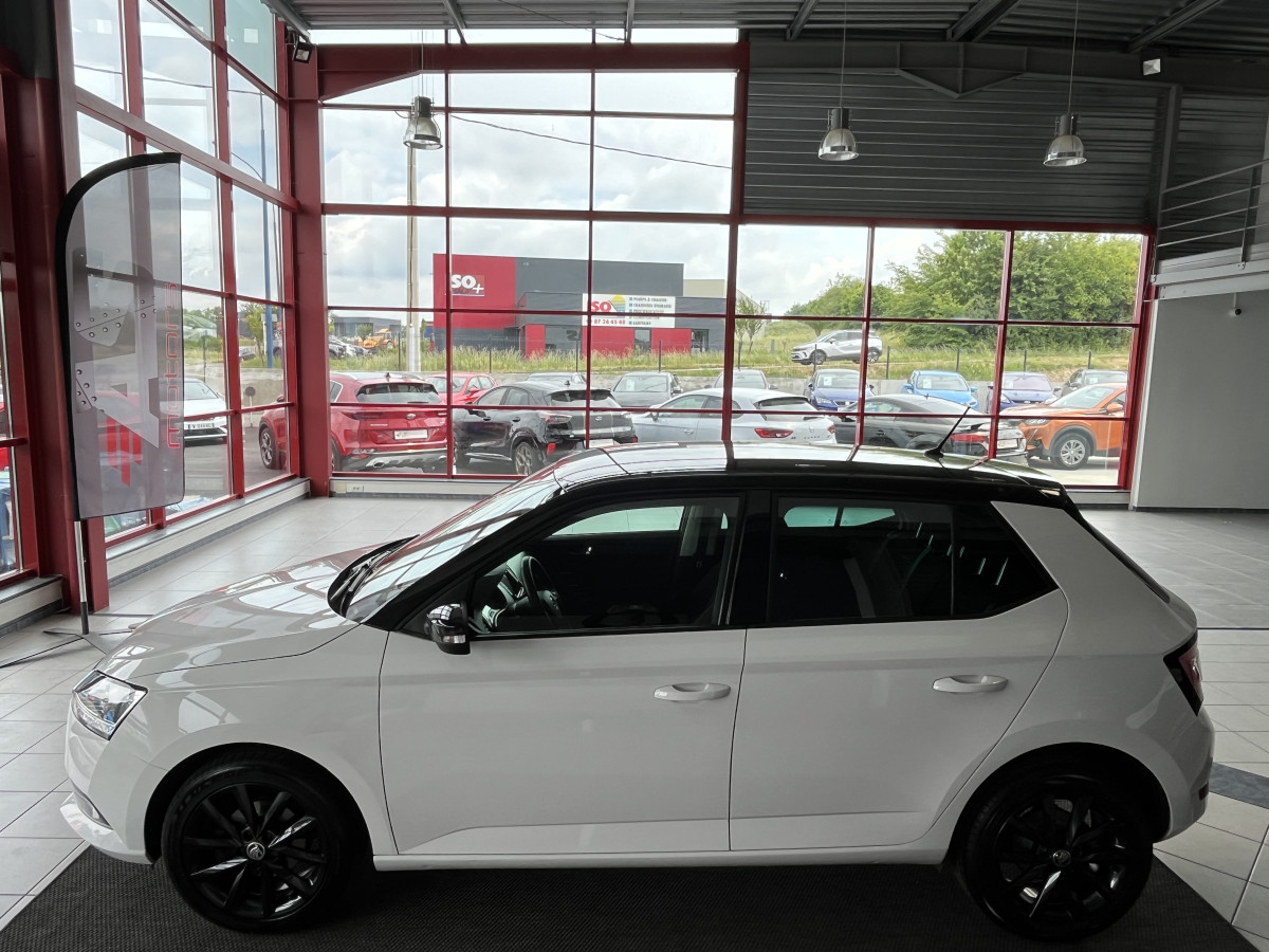 SKODA FABIA 1,0 TSI 95 EDITION GPS CAMERA REGULATEUR KEYLESS APPLE CARPLAY PARK PILOT JANTES ALU EXCELLENT ETAT