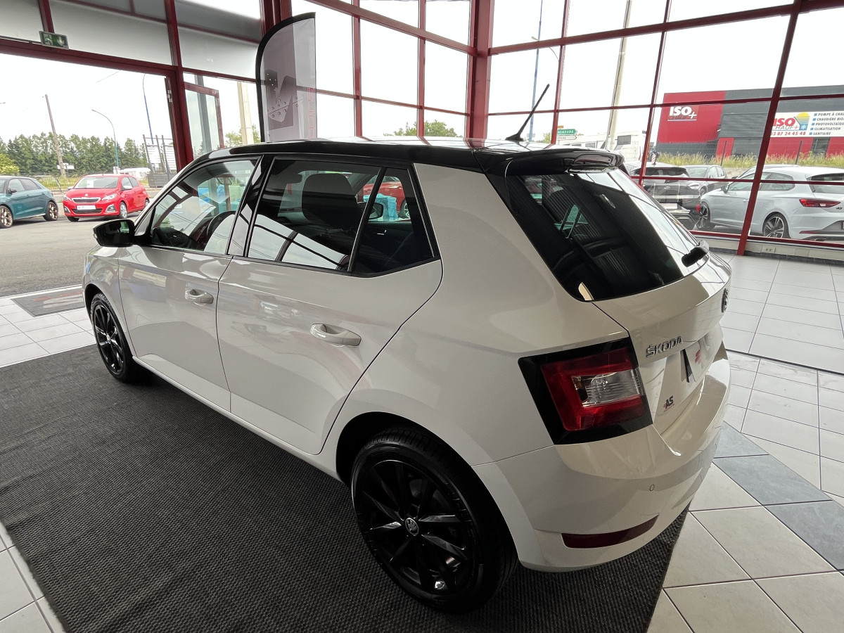 SKODA FABIA 1,0 TSI 95 EDITION GPS CAMERA REGULATEUR KEYLESS APPLE CARPLAY PARK PILOT JANTES ALU EXCELLENT ETAT