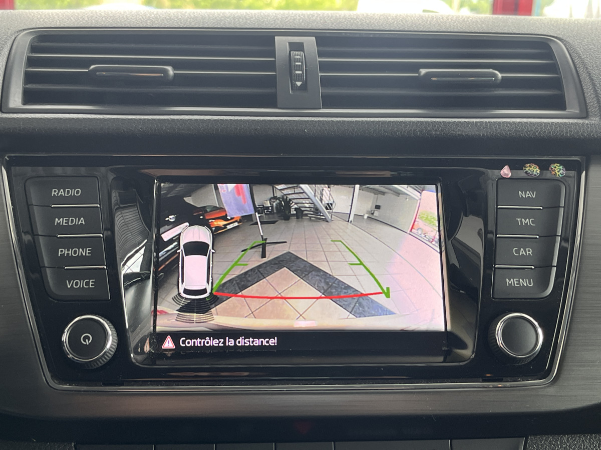 SKODA FABIA 1,0 TSI 95 EDITION GPS CAMERA REGULATEUR KEYLESS APPLE CARPLAY PARK PILOT JANTES ALU EXCELLENT ETAT