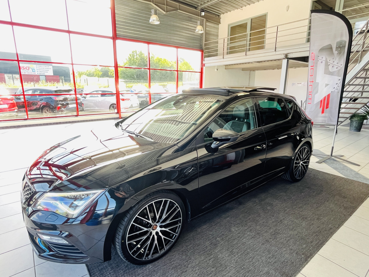 SEAT LEON CUPRA 2,0 TSI 290 DSG7 GPS TOIT PANORAMIQUE  ACC DCC  REGULATEUR ADAPTATIF APPLE CARPLAY FULL LED HIFI BEATS PARK PILOT EXCELLENT ETAT