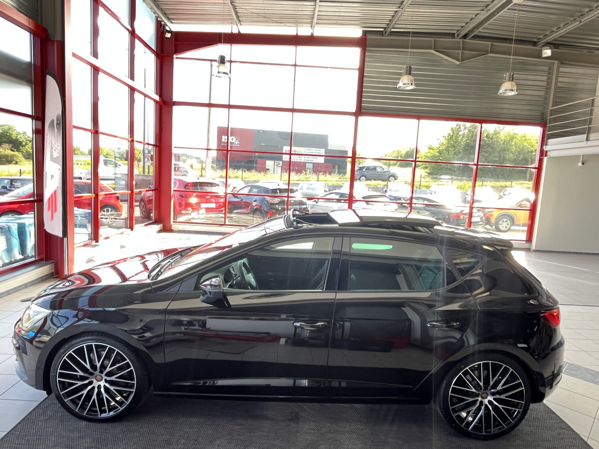 SEAT LEON CUPRA 2,0 TSI 290 DSG7 GPS TOIT PANORAMIQUE  ACC DCC  REGULATEUR ADAPTATIF APPLE CARPLAY FULL LED HIFI BEATS PARK PILOT EXCELLENT ETAT