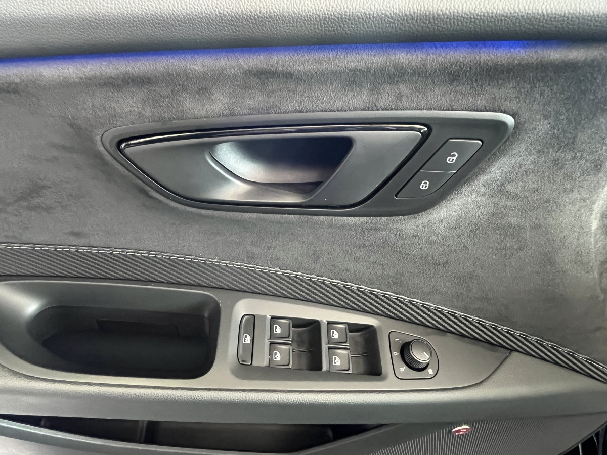 SEAT LEON CUPRA 2,0 TSI 290 DSG7 GPS TOIT PANORAMIQUE  ACC DCC  REGULATEUR ADAPTATIF APPLE CARPLAY FULL LED HIFI BEATS PARK PILOT EXCELLENT ETAT