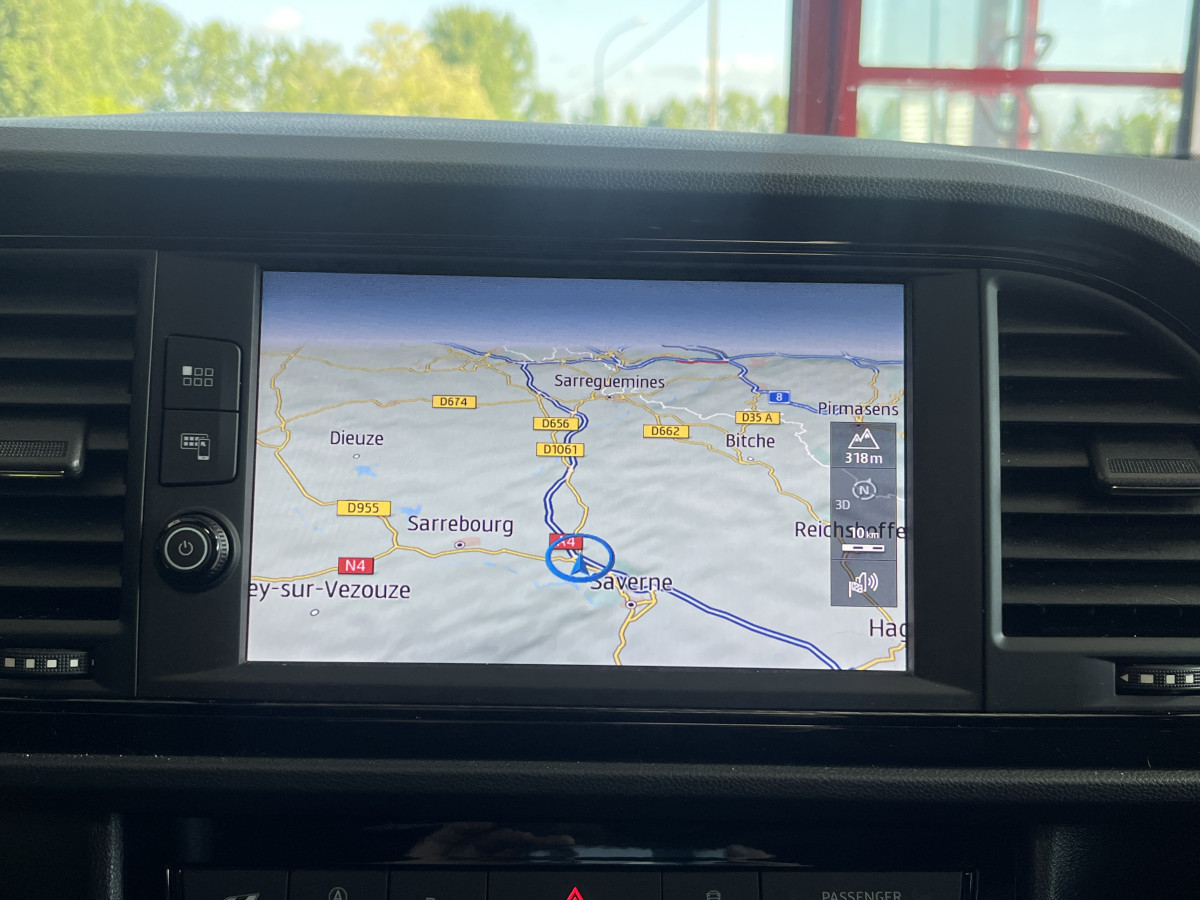 SEAT LEON CUPRA 2,0 TSI 290 DSG7 GPS TOIT PANORAMIQUE  ACC DCC  REGULATEUR ADAPTATIF APPLE CARPLAY FULL LED HIFI BEATS PARK PILOT EXCELLENT ETAT