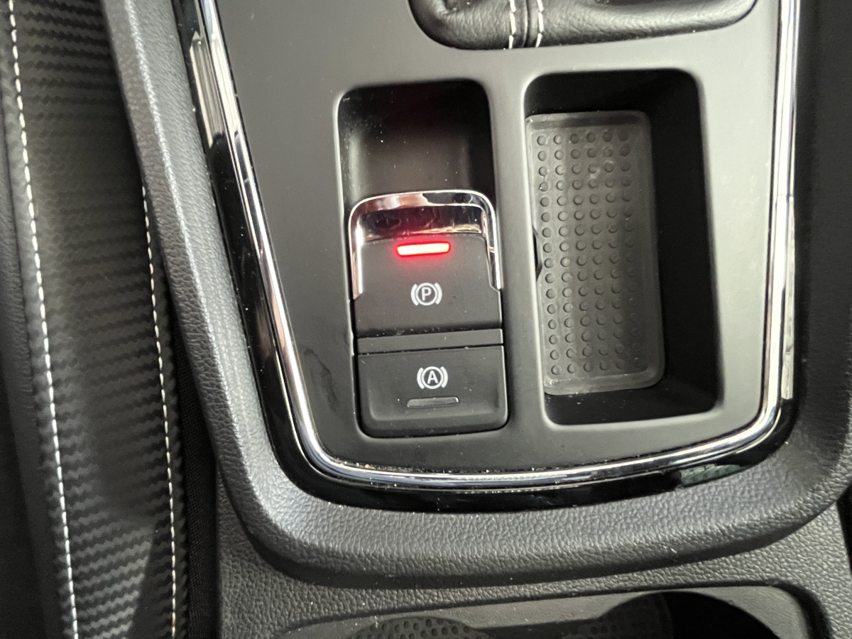 SEAT LEON CUPRA 2,0 TSI 290 DSG7 GPS TOIT PANORAMIQUE  ACC DCC  REGULATEUR ADAPTATIF APPLE CARPLAY FULL LED HIFI BEATS PARK PILOT EXCELLENT ETAT