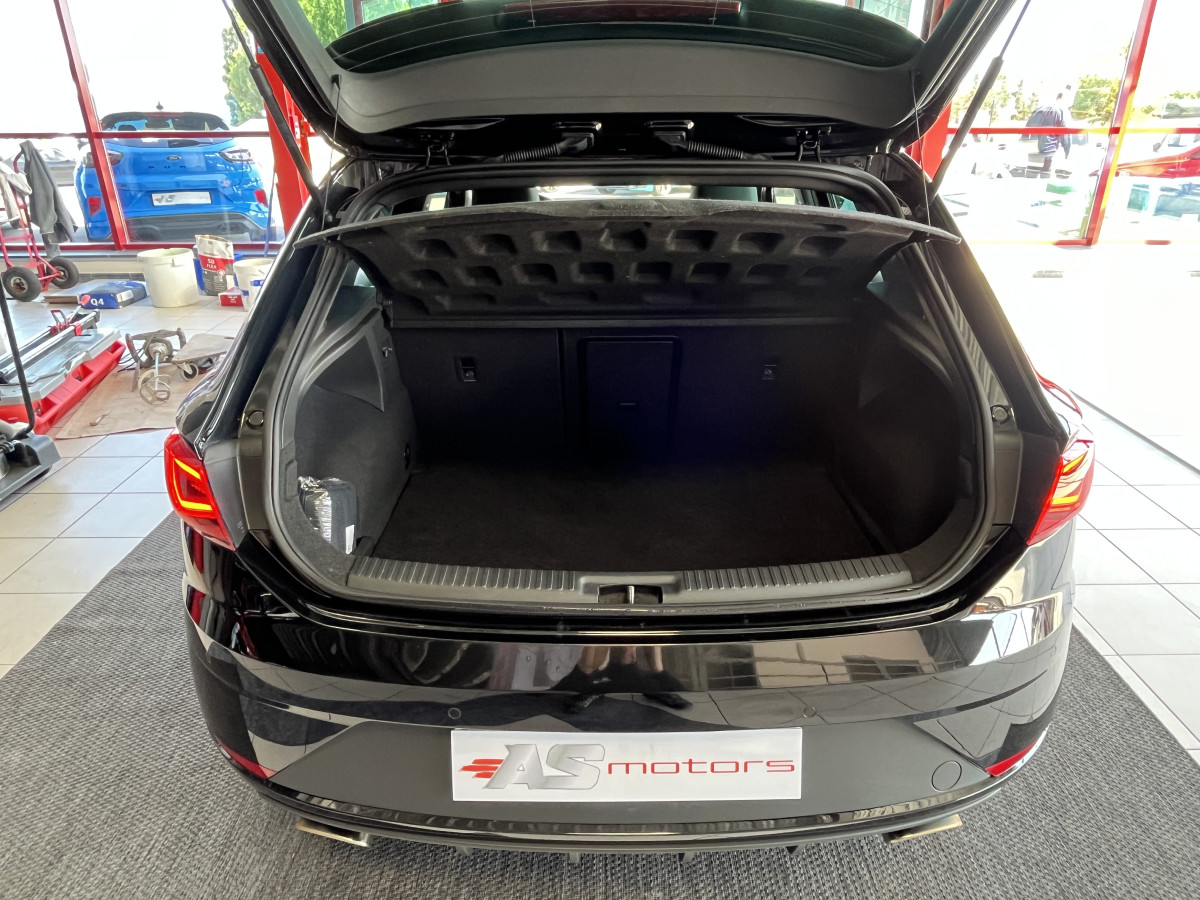 SEAT LEON CUPRA 2,0 TSI 290 DSG7 GPS TOIT PANORAMIQUE  ACC DCC  REGULATEUR ADAPTATIF APPLE CARPLAY FULL LED HIFI BEATS PARK PILOT EXCELLENT ETAT