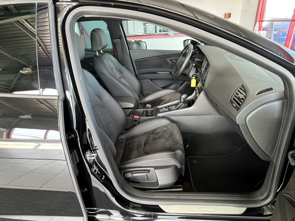 SEAT LEON CUPRA 2,0 TSI 290 DSG7 GPS TOIT PANORAMIQUE  ACC DCC  REGULATEUR ADAPTATIF APPLE CARPLAY FULL LED HIFI BEATS PARK PILOT EXCELLENT ETAT