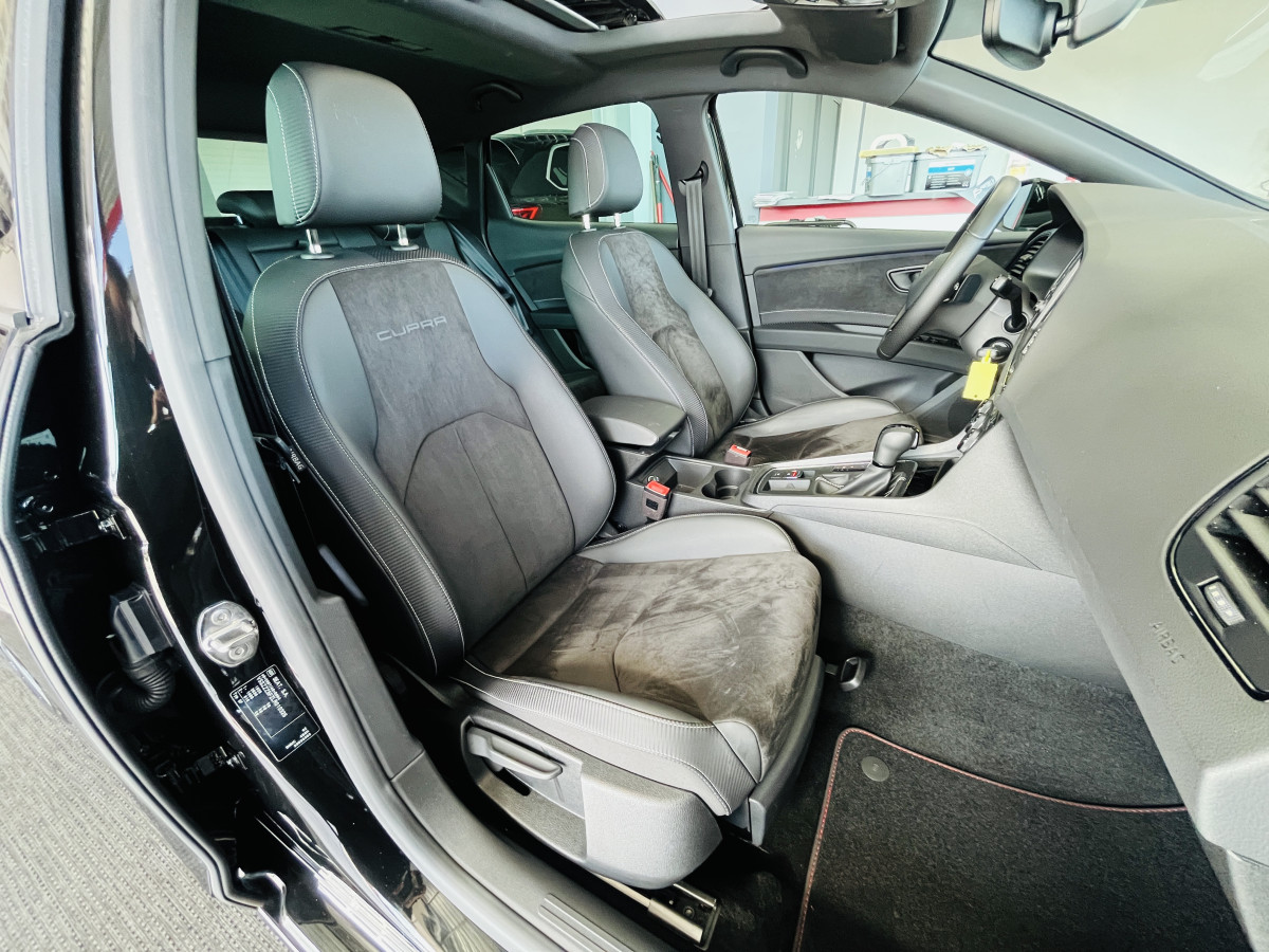 SEAT LEON CUPRA 2,0 TSI 290 DSG7 GPS TOIT PANORAMIQUE  ACC DCC  REGULATEUR ADAPTATIF APPLE CARPLAY FULL LED HIFI BEATS PARK PILOT EXCELLENT ETAT