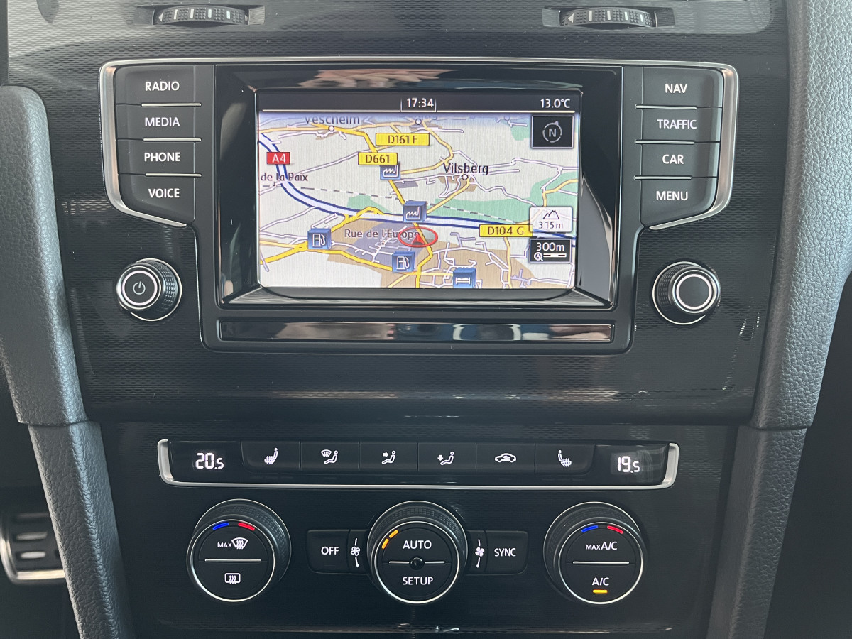 VOLKSWAGEN GOLF 7 2,0 TSI 230 PERFORMANCE DSG6 TOIT PANORAMIQUE OUVRANT  GPS  KEYLESS BI-XENON  PARK PILOT  JANTES 18  TRES BON ETAT