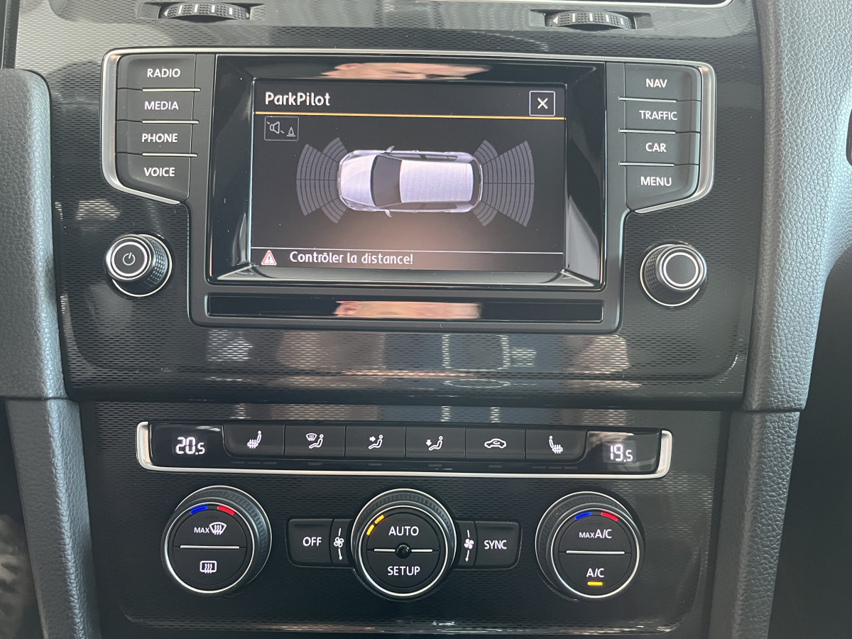 VOLKSWAGEN GOLF 7 2,0 TSI 230 PERFORMANCE DSG6 TOIT PANORAMIQUE OUVRANT  GPS  KEYLESS BI-XENON  PARK PILOT  JANTES 18  TRES BON ETAT