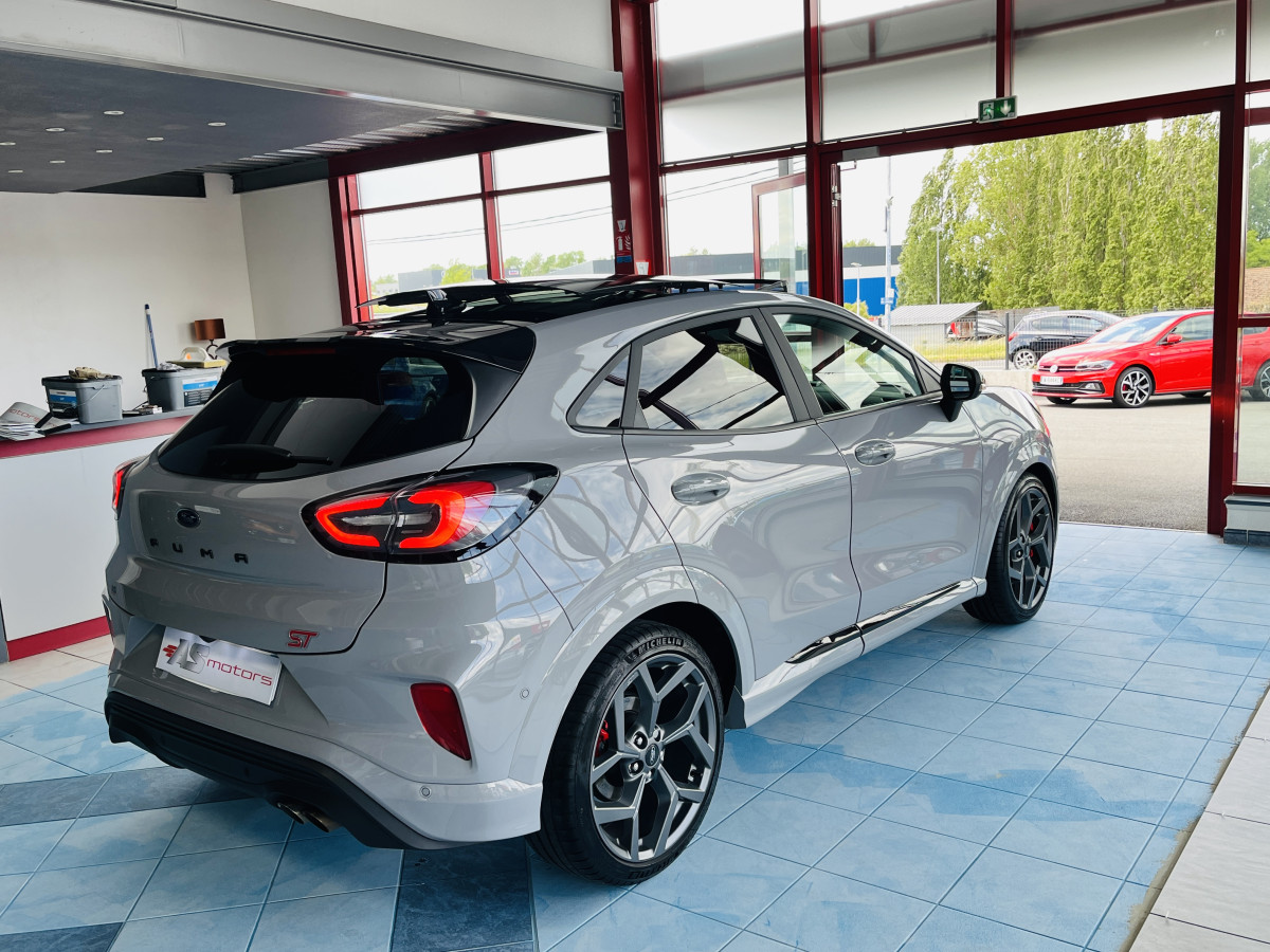 FORD PUMA ST 1,5 200  PACK PERF GPS CAMERA  TOIT PANORAMIQUE FEUX FULL LED HIFI B&O APPLE CAR PLAY PACK HIVER  KEYLESS FULL OPTIONS ETAT NEUF