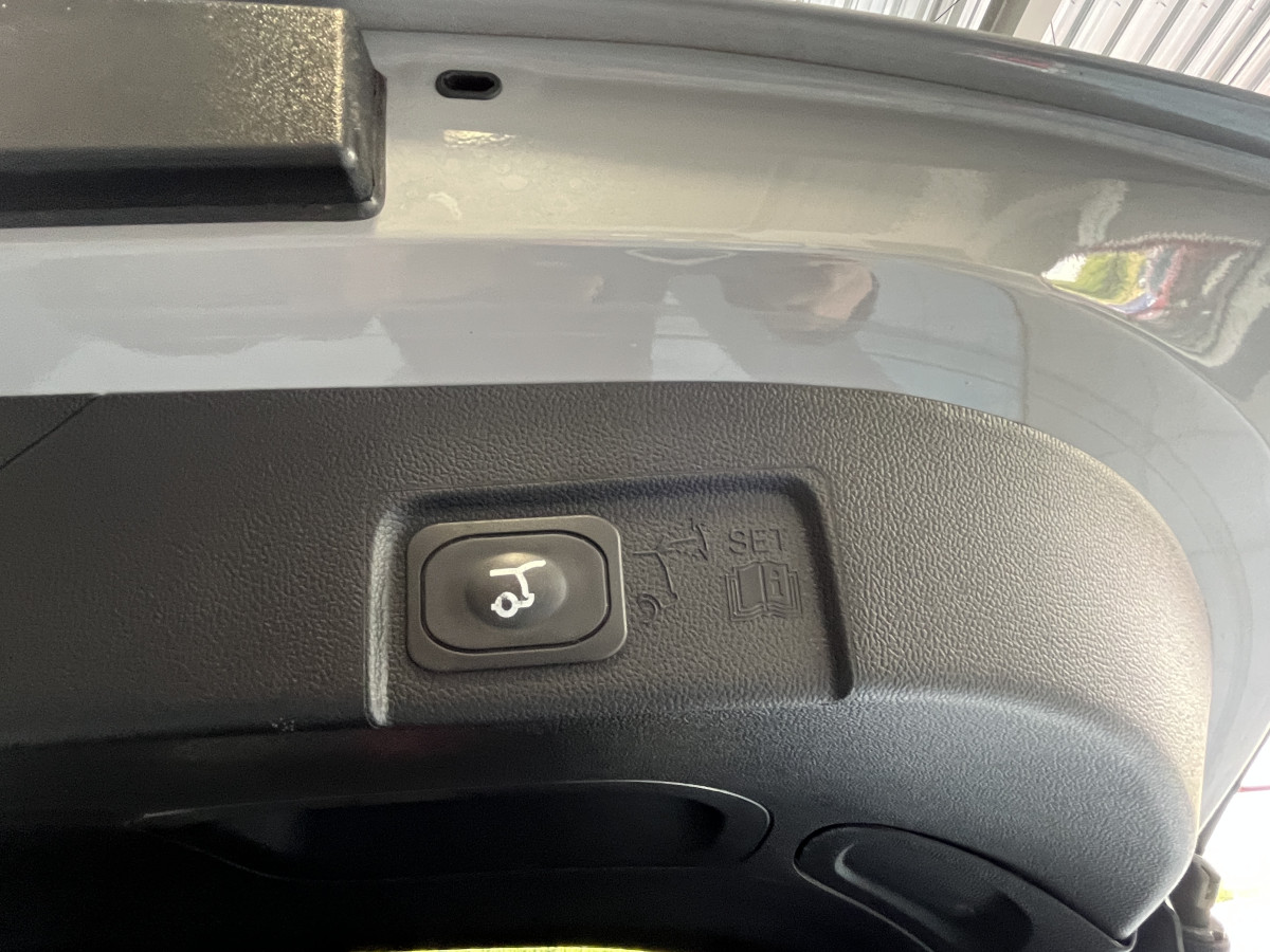 FORD PUMA ST 1,5 200  PACK PERF GPS CAMERA  TOIT PANORAMIQUE FEUX FULL LED HIFI B&O APPLE CAR PLAY PACK HIVER  KEYLESS FULL OPTIONS ETAT NEUF