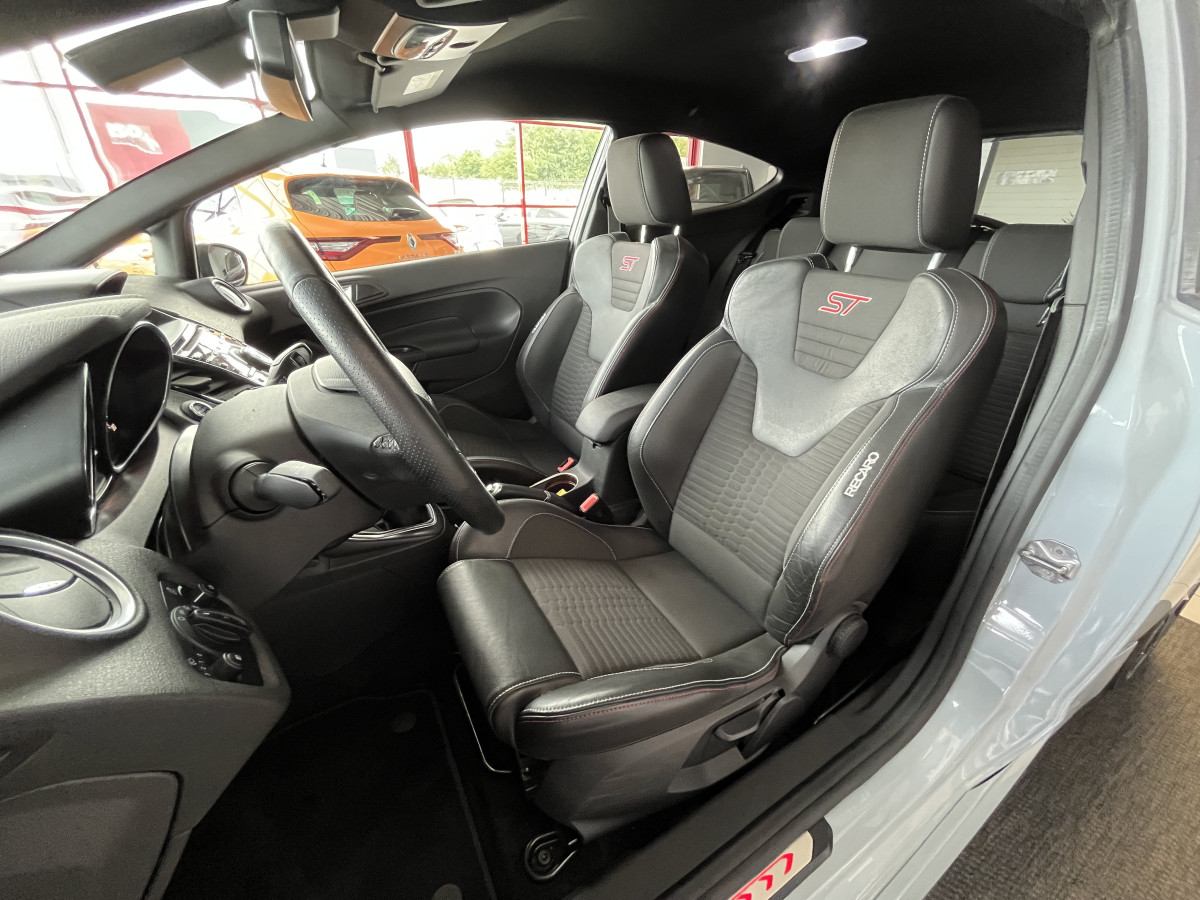 FORD FIESTA ST 1,6 200 EDITION LIMITED PACK PERFORMANCE GPS CAMERA  REGULATEUR KEYLESS  SONY PARK PILOT BLUETOOTH  ETAT COLLECTOR