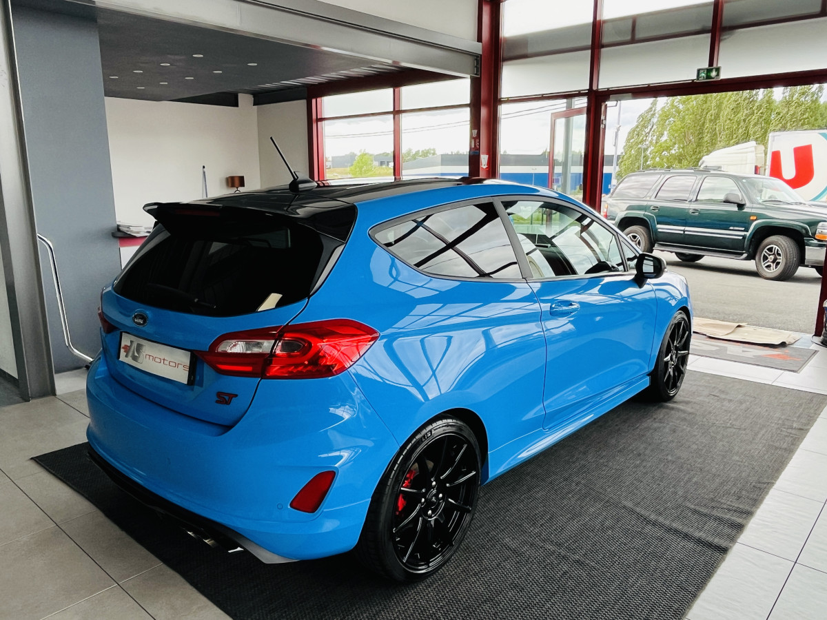 FORD FIESTA ST 1,5 200 EDITION LIMITED PACK PERF GPS CAMERA REGULATEUR HIFI B&O PACK HIVER FULL LED KEYLESS SUSPENSION PERFORMANCE FORD  ETAT NEUF